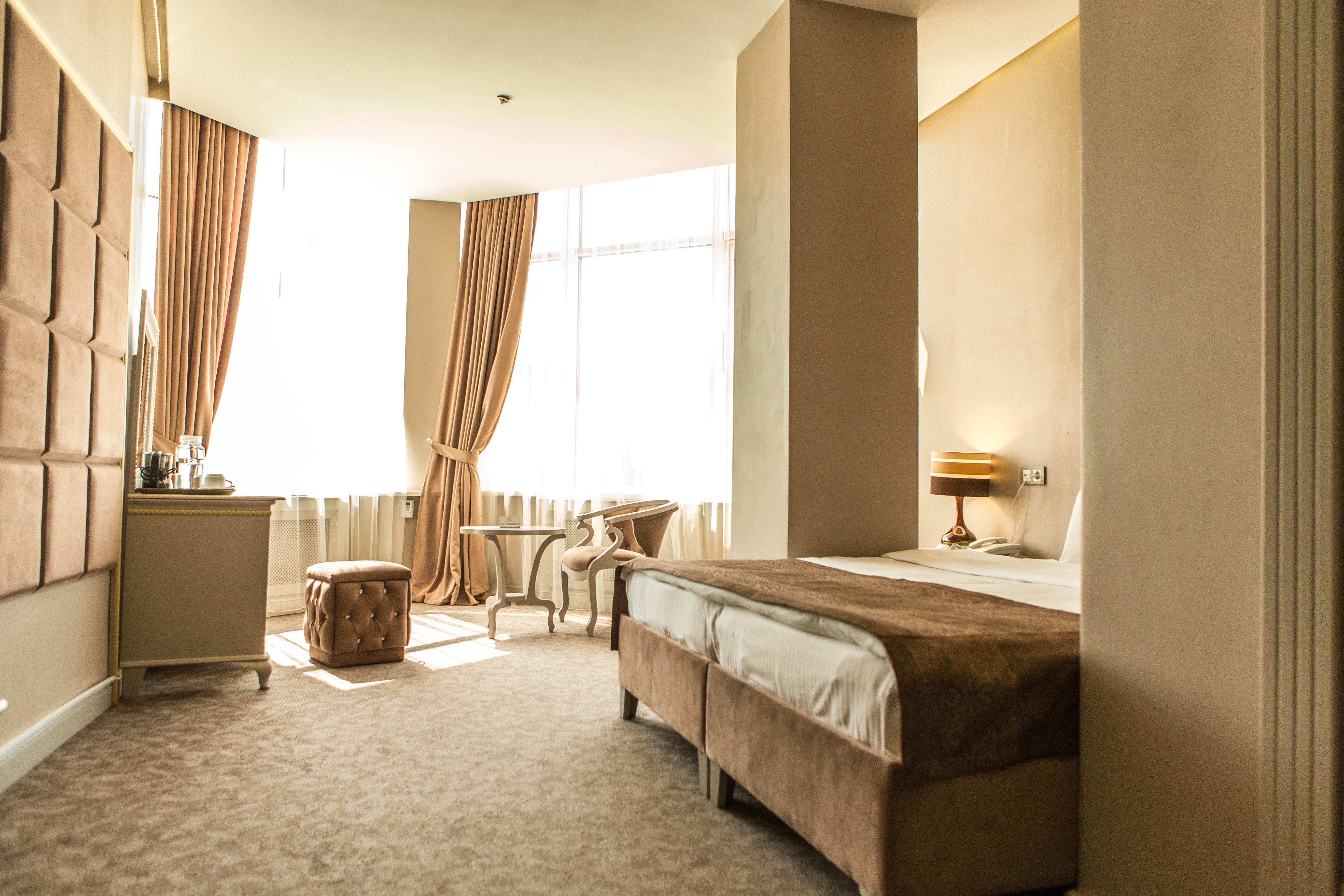 Grand Sapphire Hotel Almaty Exterior photo