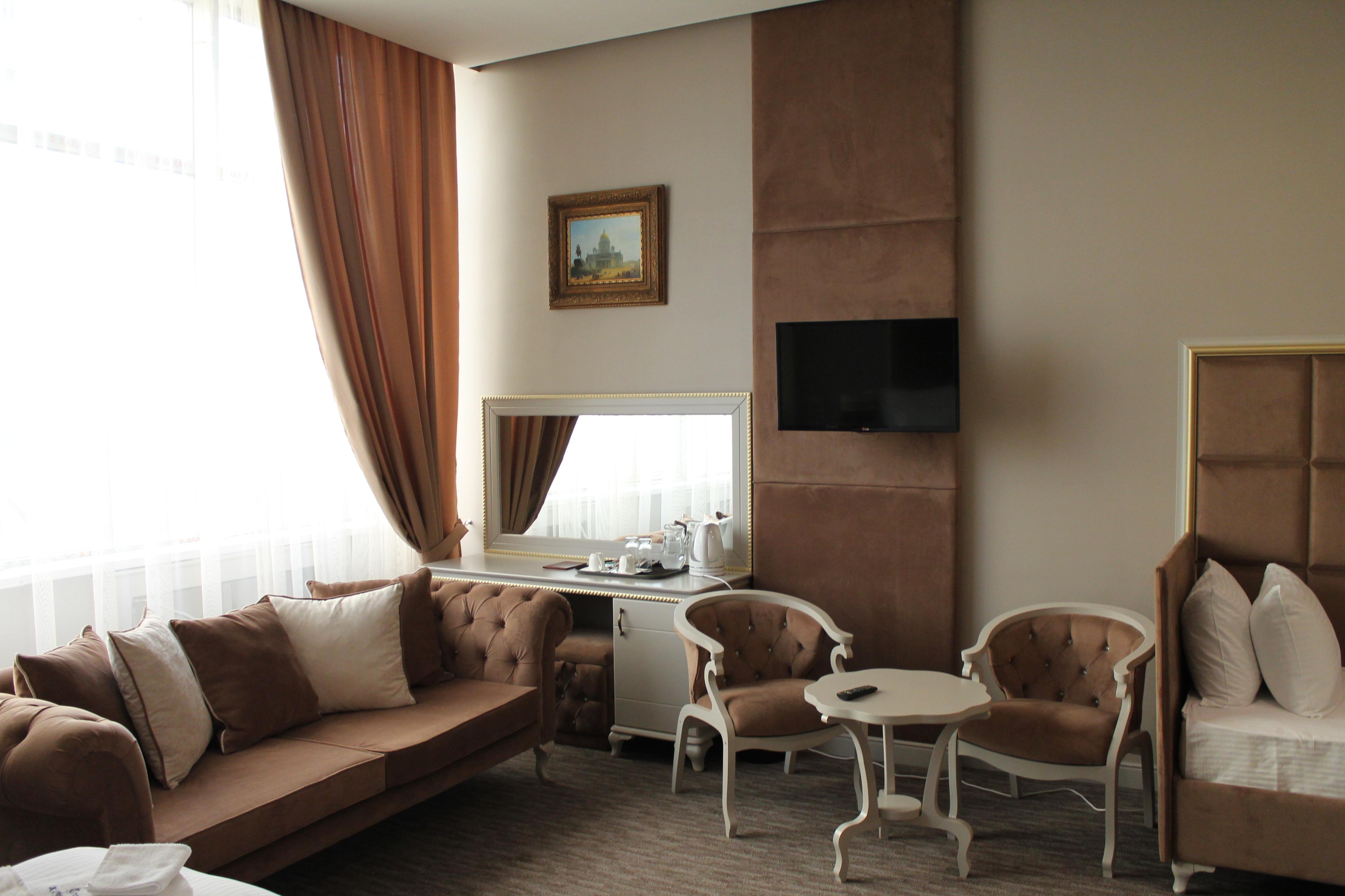 Grand Sapphire Hotel Almaty Exterior photo