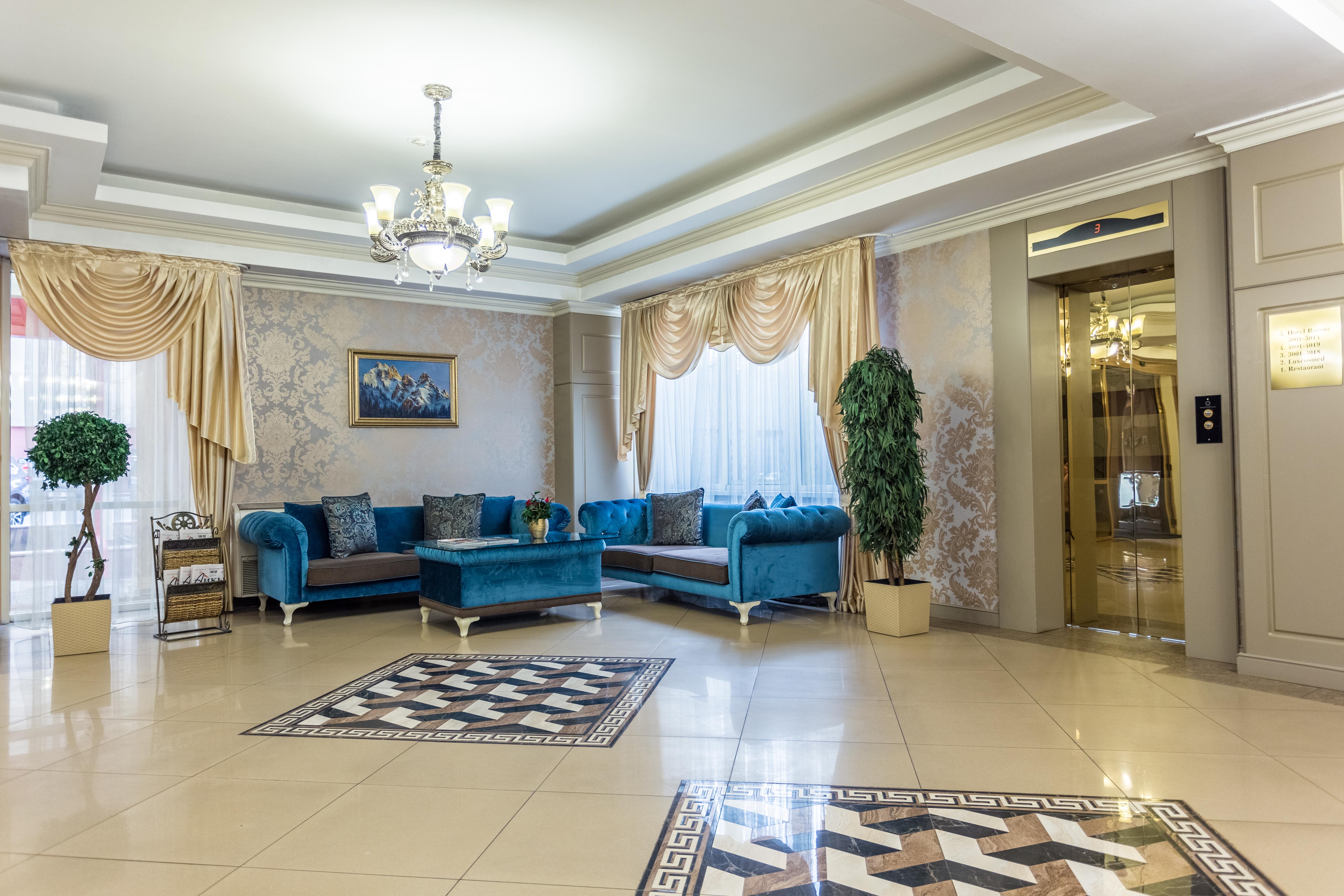 Grand Sapphire Hotel Almaty Exterior photo
