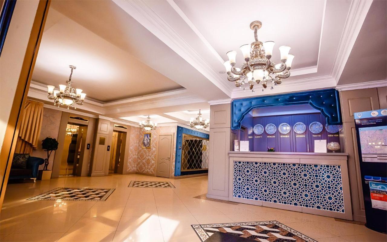 Grand Sapphire Hotel Almaty Exterior photo