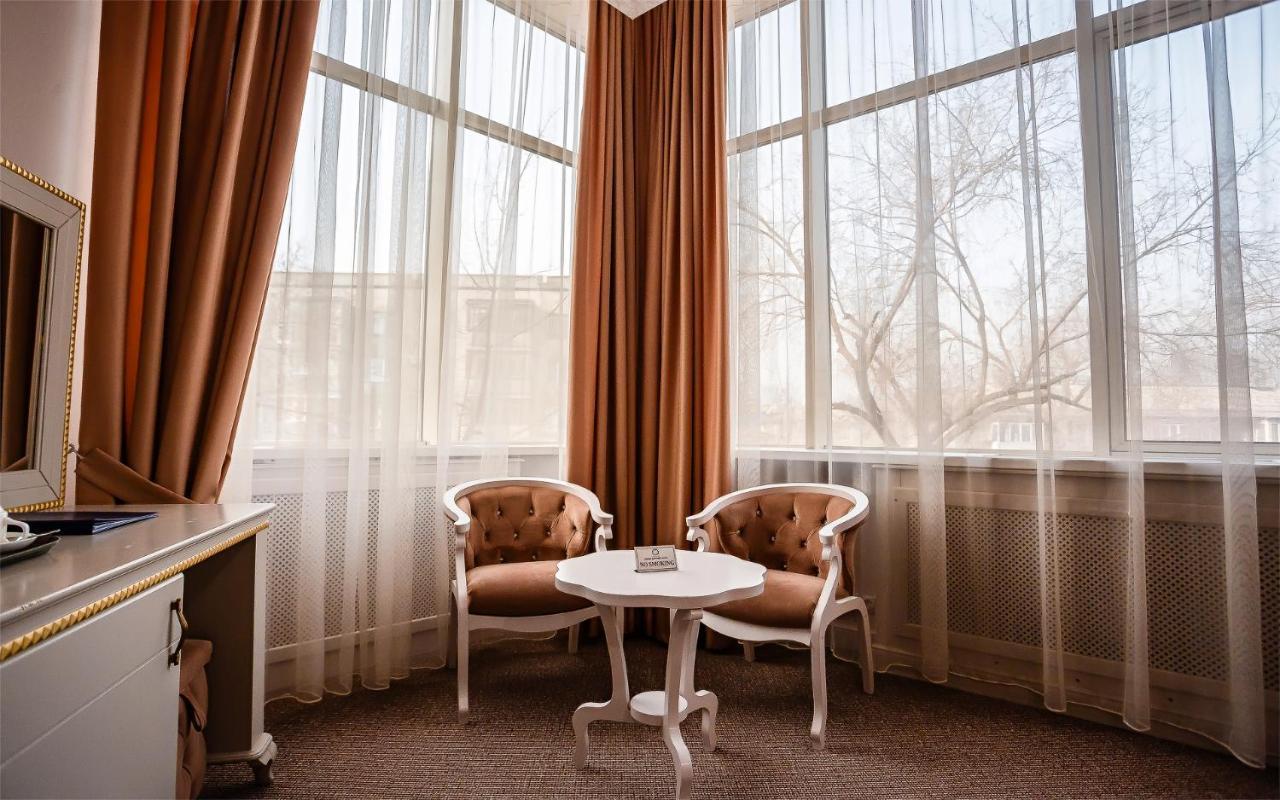 Grand Sapphire Hotel Almaty Exterior photo
