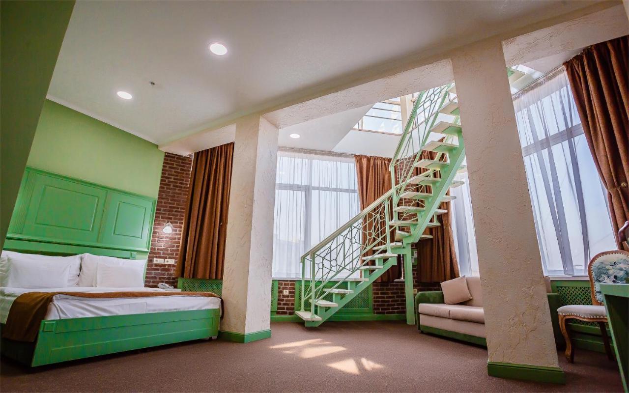 Grand Sapphire Hotel Almaty Exterior photo